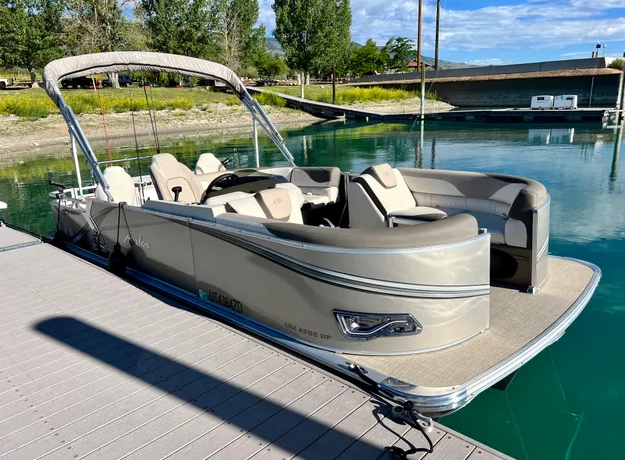 Premium Boat Rental